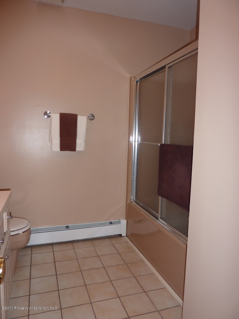 134 Meadowbrook Road Tafton, PA 18464 - Photo 42 of 52 Gallery Image 42