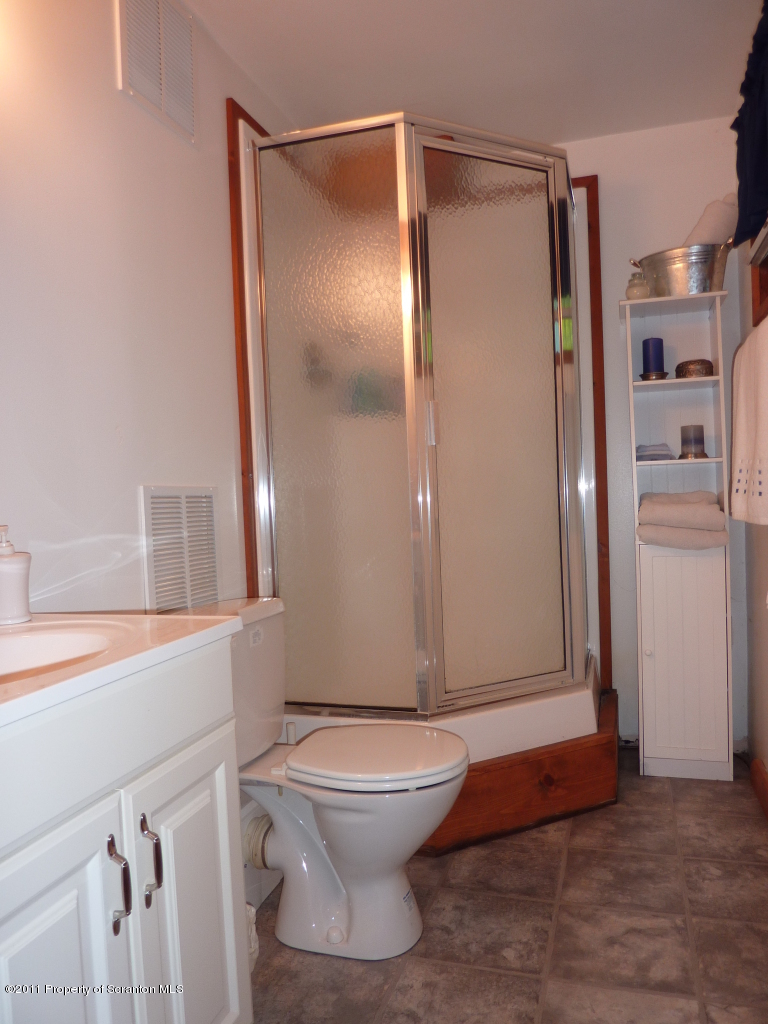 134 Meadowbrook Road Tafton, PA 18464 - Photo 46 of 52 Gallery Image 46