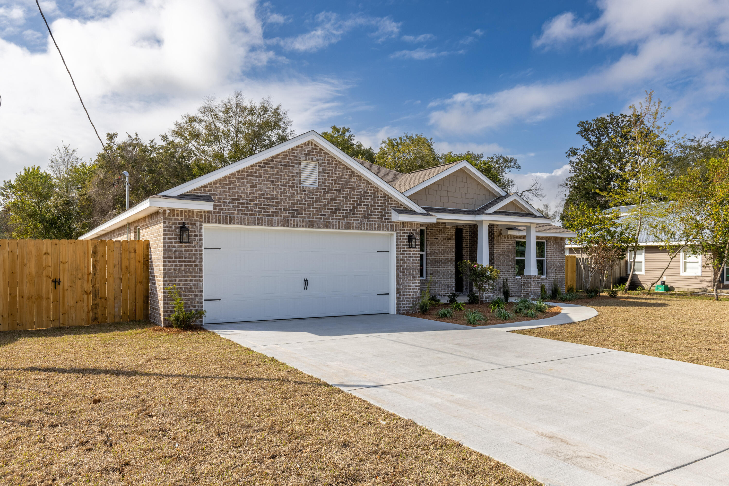 502 Manchester Road Fort Walton Beach, FL 32547 - Photo 3 of 28 Gallery Image 3