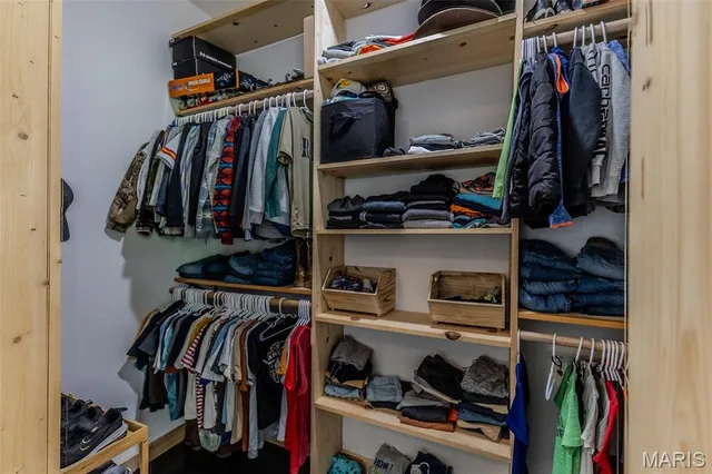 $600,000 | 15191 Pecan Drive, Lebanon, MO 65536