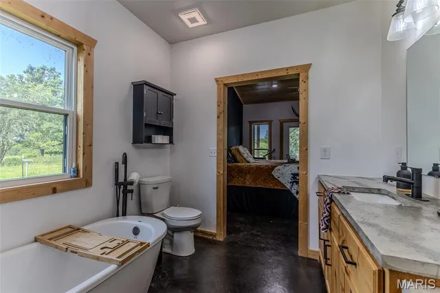 $600,000 | 15191 Pecan Drive, Lebanon, MO 65536