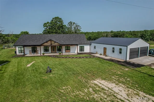 $600,000 | 15191 Pecan Drive, Lebanon, MO 65536