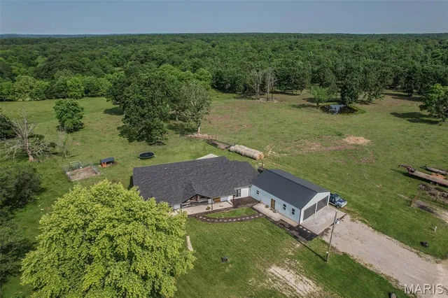 $600,000 | 15191 Pecan Drive, Lebanon, MO 65536