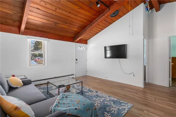 $2,200 | 84 Oak Street, South Kingstown, RI 02879