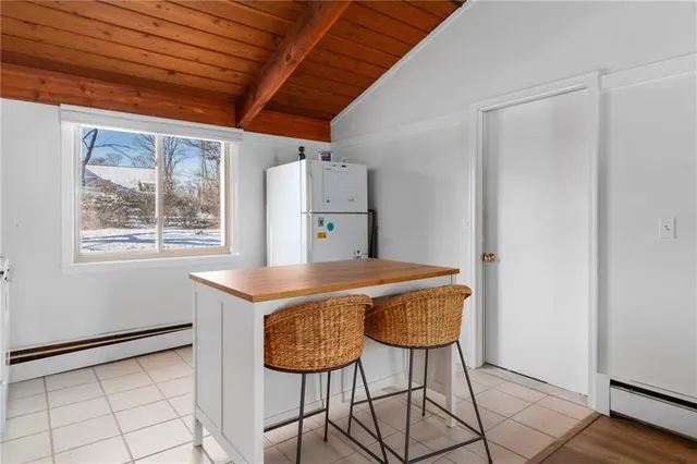 $2,200 | 84 Oak Street, South Kingstown, RI 02879