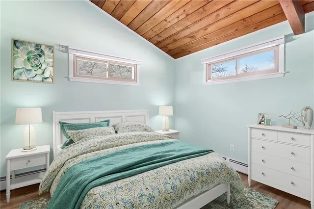 $2,200 | 84 Oak Street, South Kingstown, RI 02879