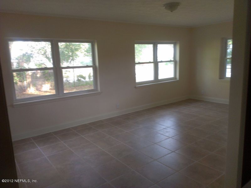 1715 Samontee Road Jacksonville, FL 32211 - Photo 11 of 18 Bonus Room