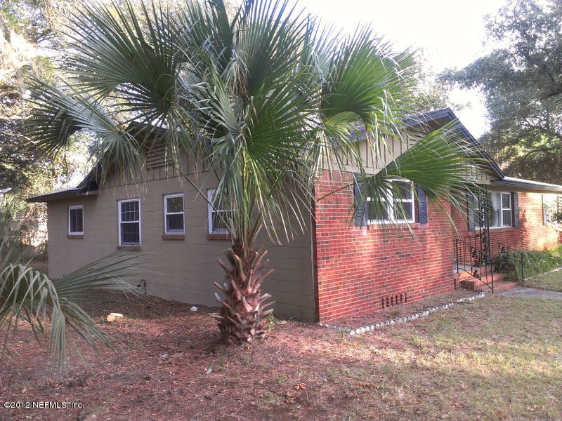 1715 Samontee Road Jacksonville, FL 32211 - Photo 2 of 18 Side
