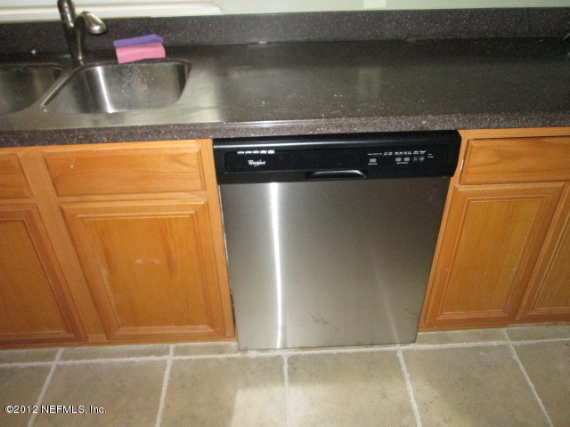 1715 Samontee Road Jacksonville, FL 32211 - Photo 8 of 18 Kitchen
