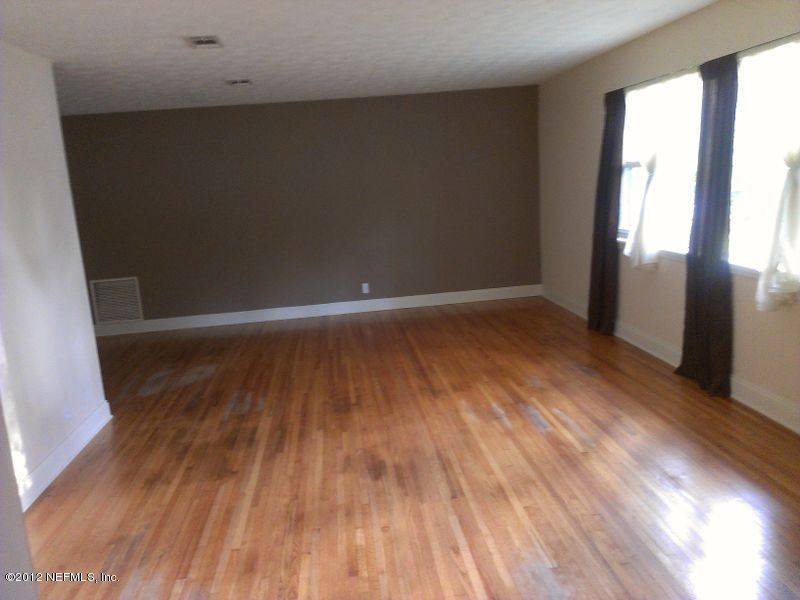 1715 Samontee Road Jacksonville, FL 32211 - Photo 10 of 18 Greatroom