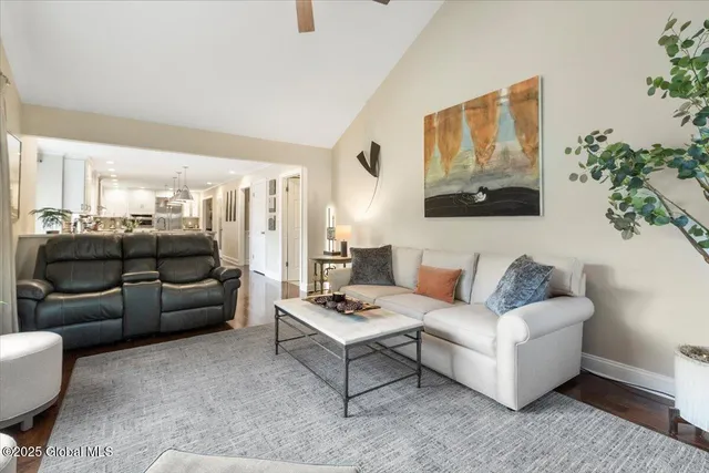 $635,000 | 14 Wyngate Road, Bethlehem, NY 12077