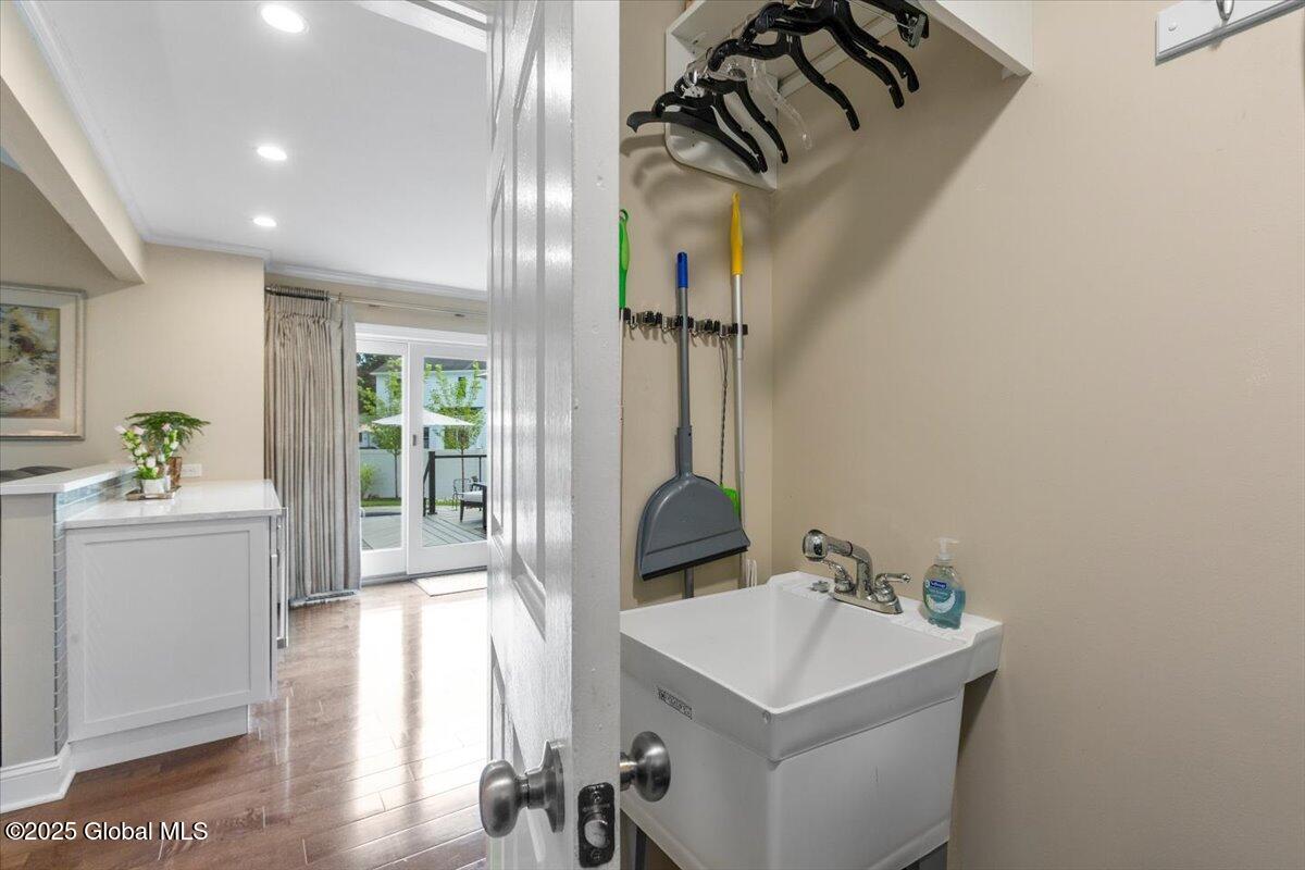 14 Wyngate Road Bethlehem, NY 12077 - Photo 20 of 57 48-MW2_5928