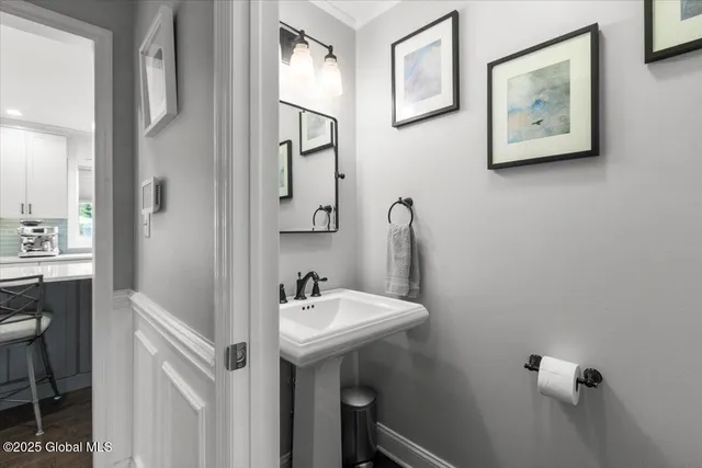 $635,000 | 14 Wyngate Road, Bethlehem, NY 12077