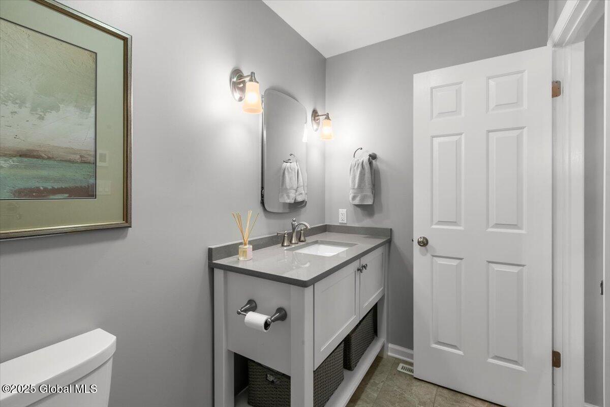 14 Wyngate Road Bethlehem, NY 12077 - Photo 29 of 57 22-MW2_5748