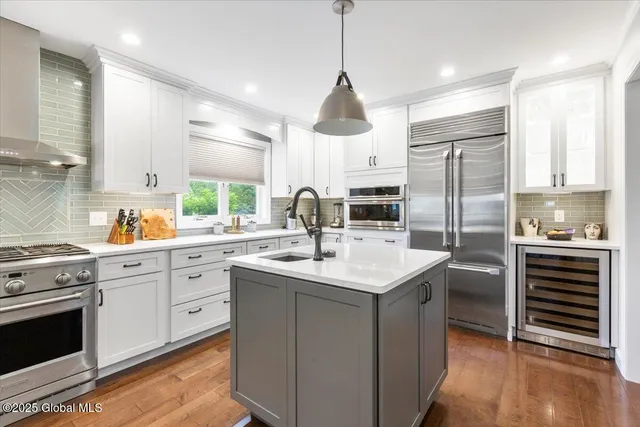 $635,000 | 14 Wyngate Road, Bethlehem, NY 12077