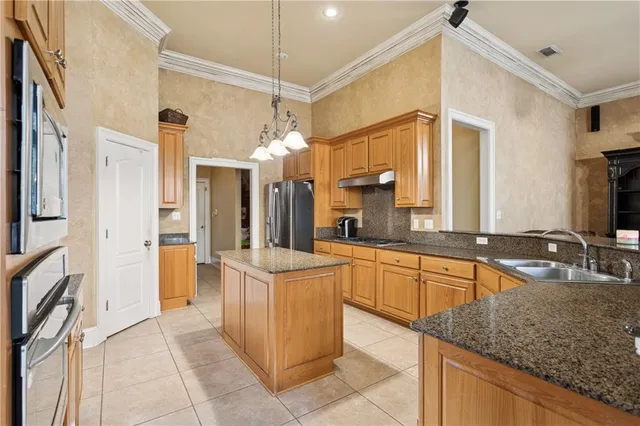 $669,000 | 164 Glendurgan Way, Madisonville, LA 70447