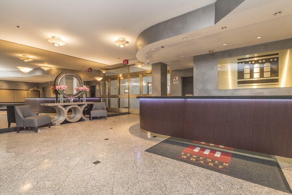 357 Commercial Street, Unit 17 Boston, MA 02109 - Photo 13 of 20