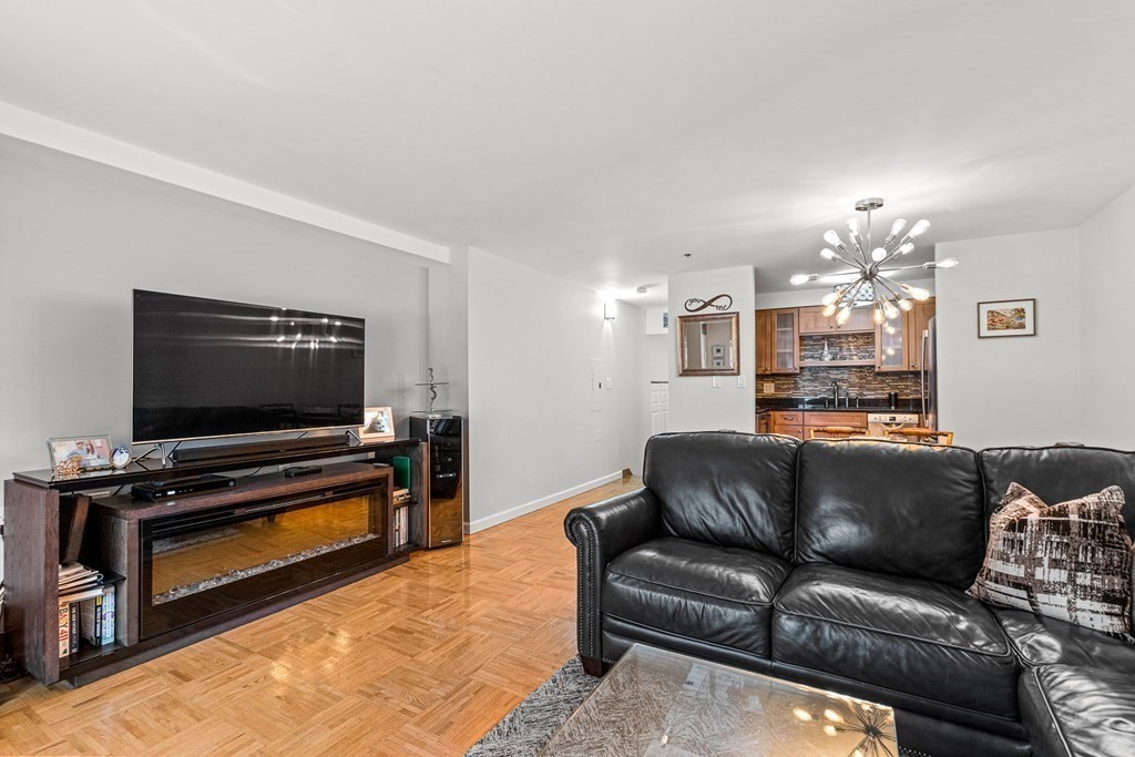 357 Commercial Street, Unit 17 Boston, MA 02109 - Photo 3 of 20