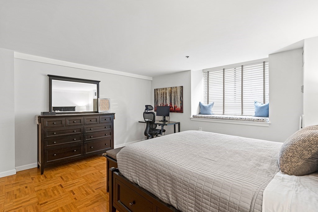 357 Commercial Street, Unit 17 Boston, MA 02109 - Photo 10 of 20