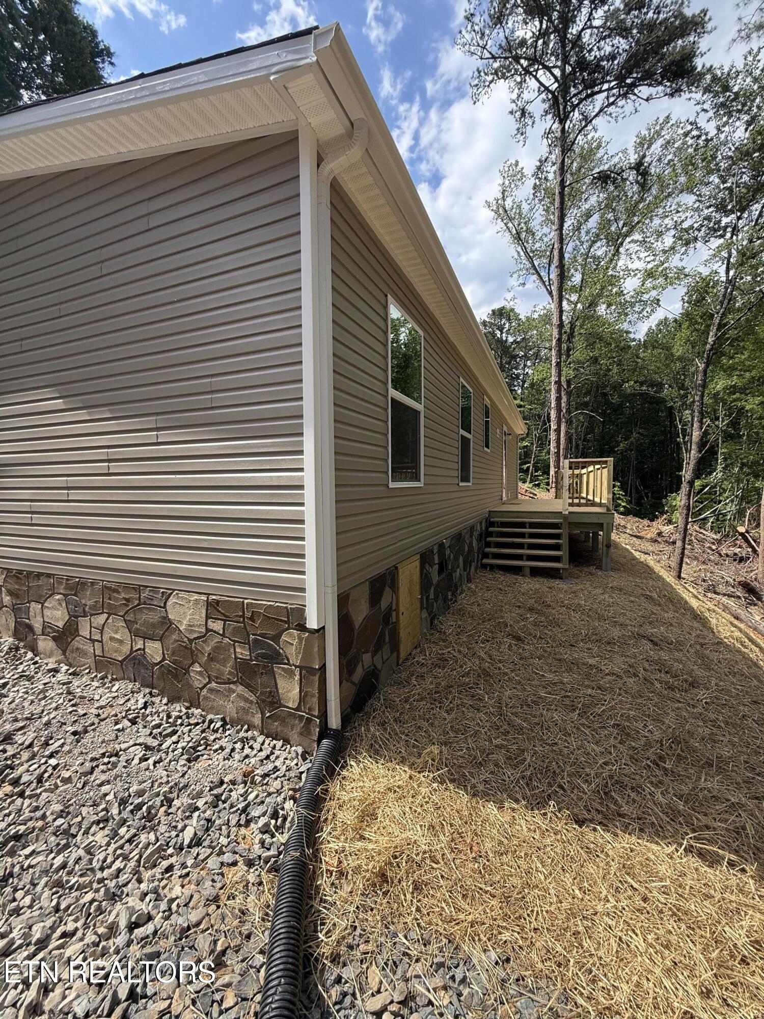 355 Michaels Way Newport, TN 37821 - Photo 17 of 58 IMG_8981