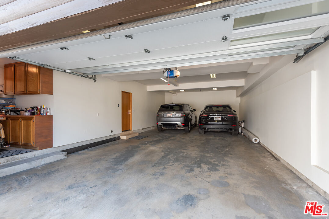 117 Ketch Mall Marina del Rey, CA 90292 - Photo 36 of 43 a view of car parking