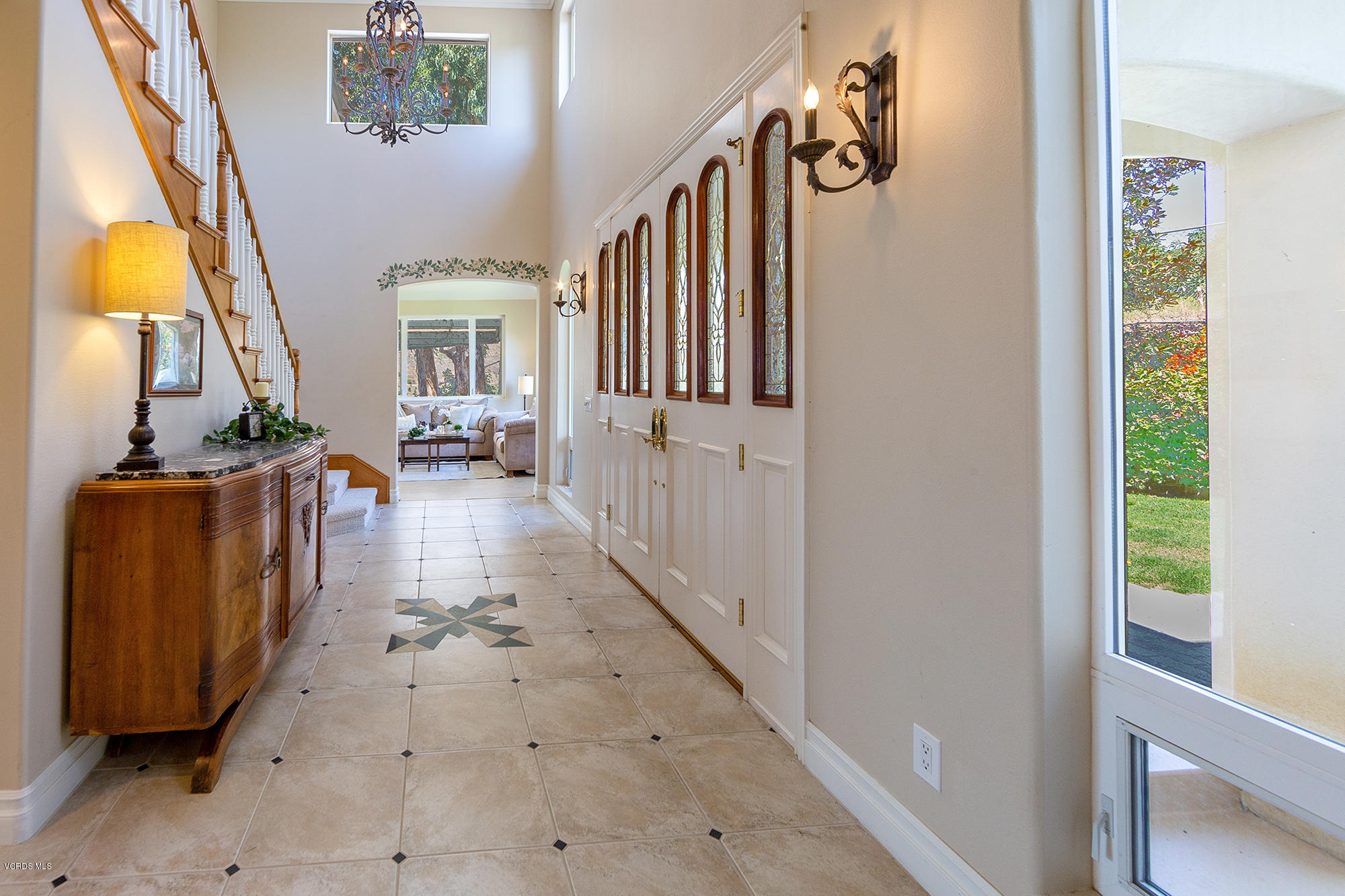 10089 Stockton Road Moorpark, CA 93021 - Photo 13 of 39 a view of an entryway with wooden floor