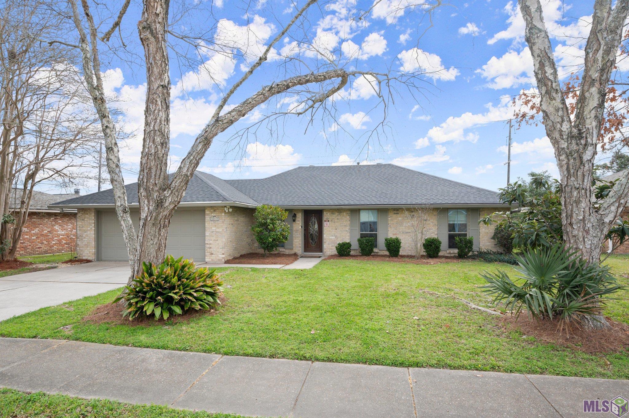 10445 Ridgely Drive Baton Rouge, LA 70809 - Photo 1 of 19