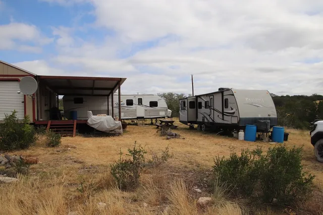 $295,000 | 2 Sd 45682, Rocksprings, TX 78880