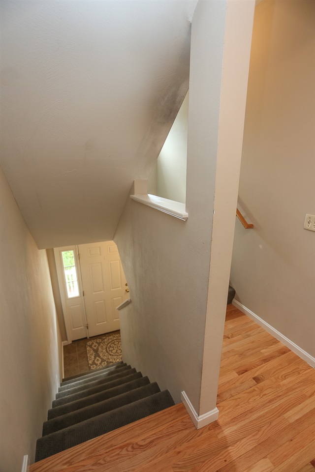 95 Hackett Hill Road, Unit 95 Manchester, NH 03102 - Photo 11 of 31