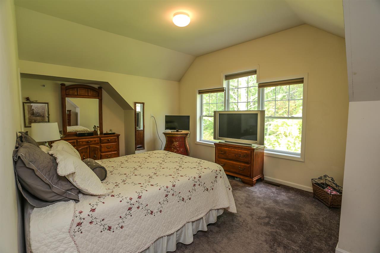 95 Hackett Hill Road, Unit 95 Manchester, NH 03102 - Photo 13 of 31