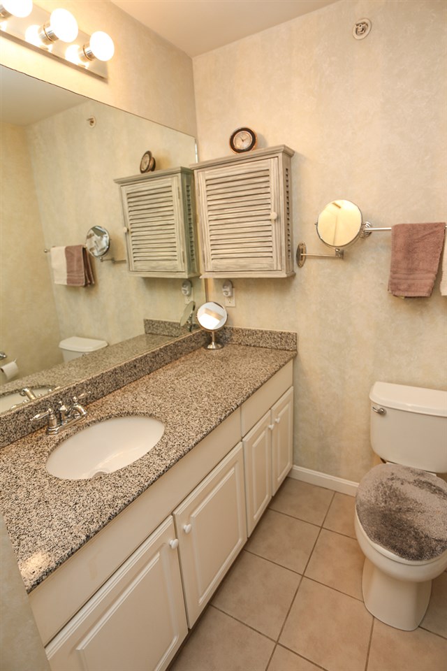 95 Hackett Hill Road, Unit 95 Manchester, NH 03102 - Photo 16 of 31