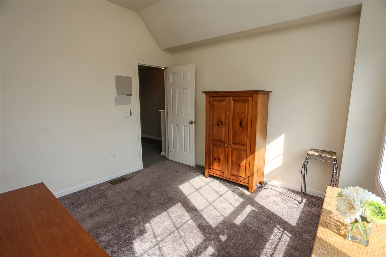 95 Hackett Hill Road, Unit 95 Manchester, NH 03102 - Photo 19 of 31