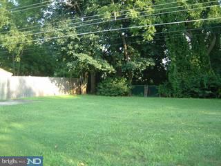 22 Goodrock Road Levittown, PA 19057 - Photo 4 of 6