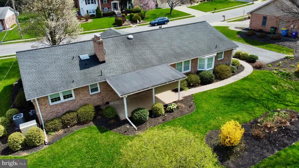 $390,000 | 436 Hunting Park Lane, York, PA 17402