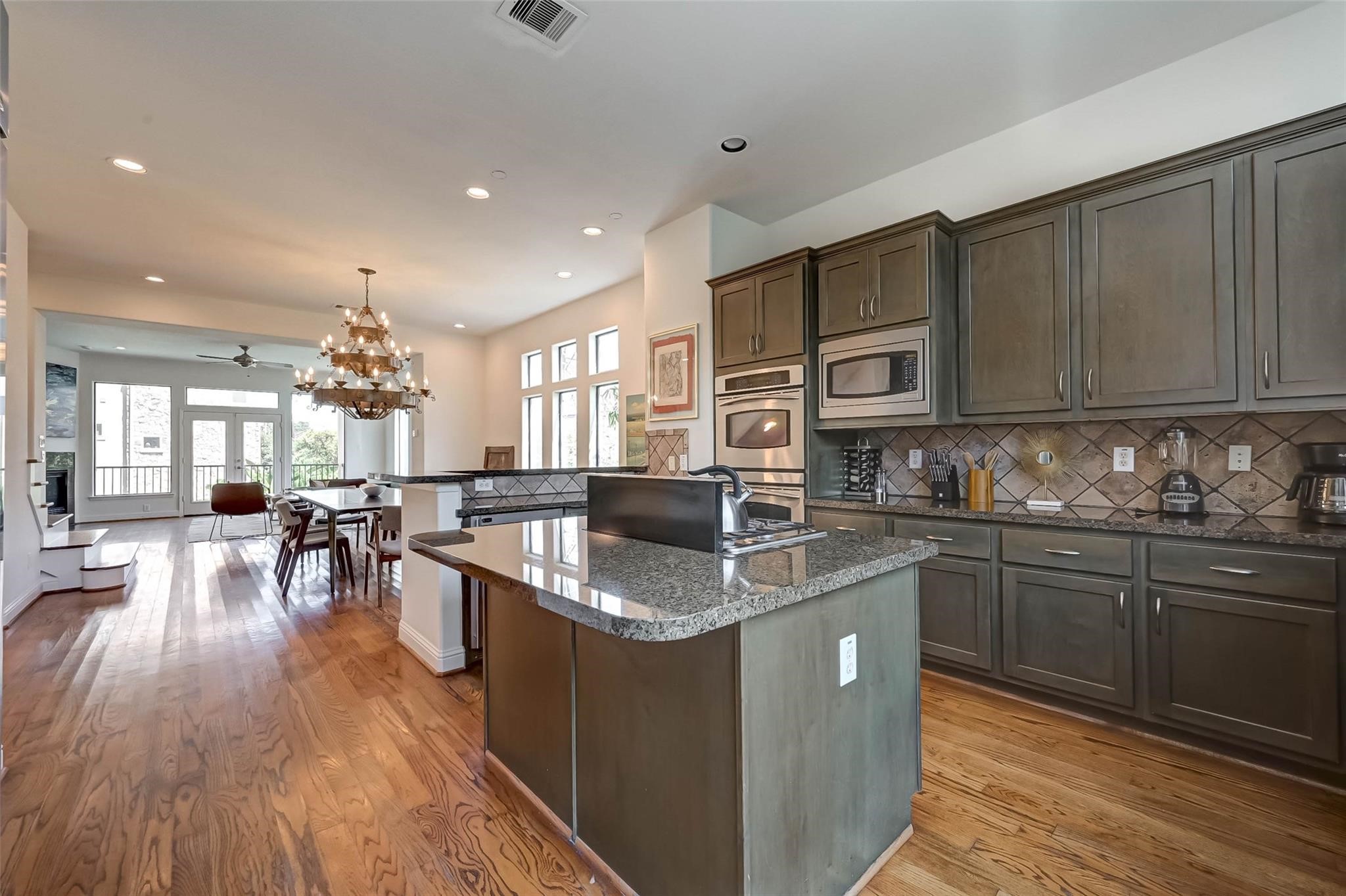 5202 Rose Street, Unit A Houston, TX 77007 - Photo 9 of 43