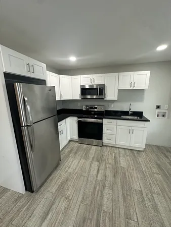 $3,700 | 30 Clement Avenue, Unit 2, Peabody, MA 01960