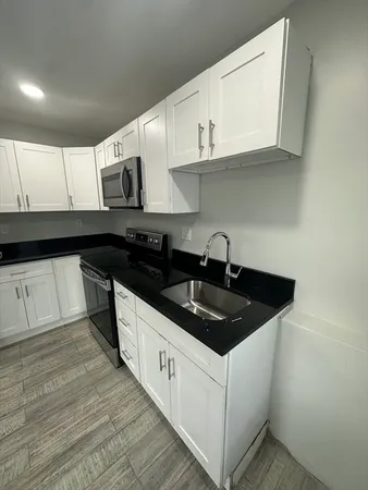 $3,700 | 30 Clement Avenue, Unit 2, Peabody, MA 01960