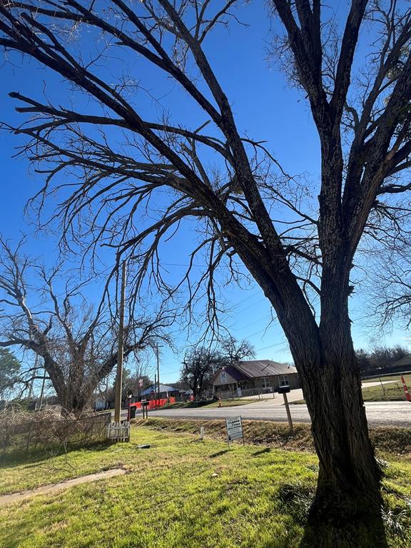 108 North Ash Street Springtown, TX 76082 - Photo 20 of 20