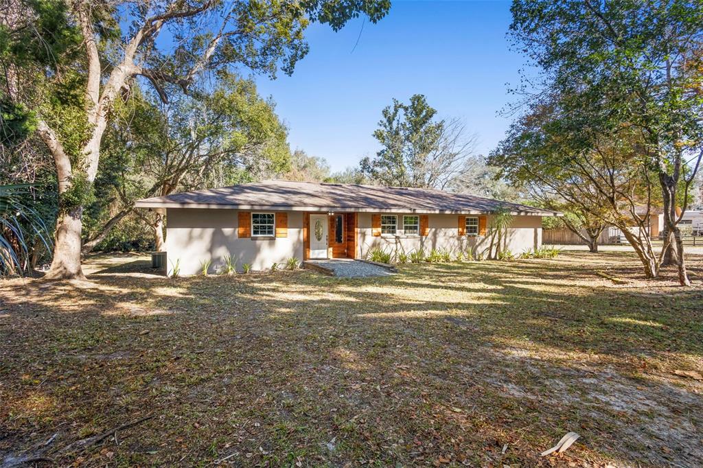 1385 East Taylor Road DeLand, FL 32720 - Photo 4 of 34