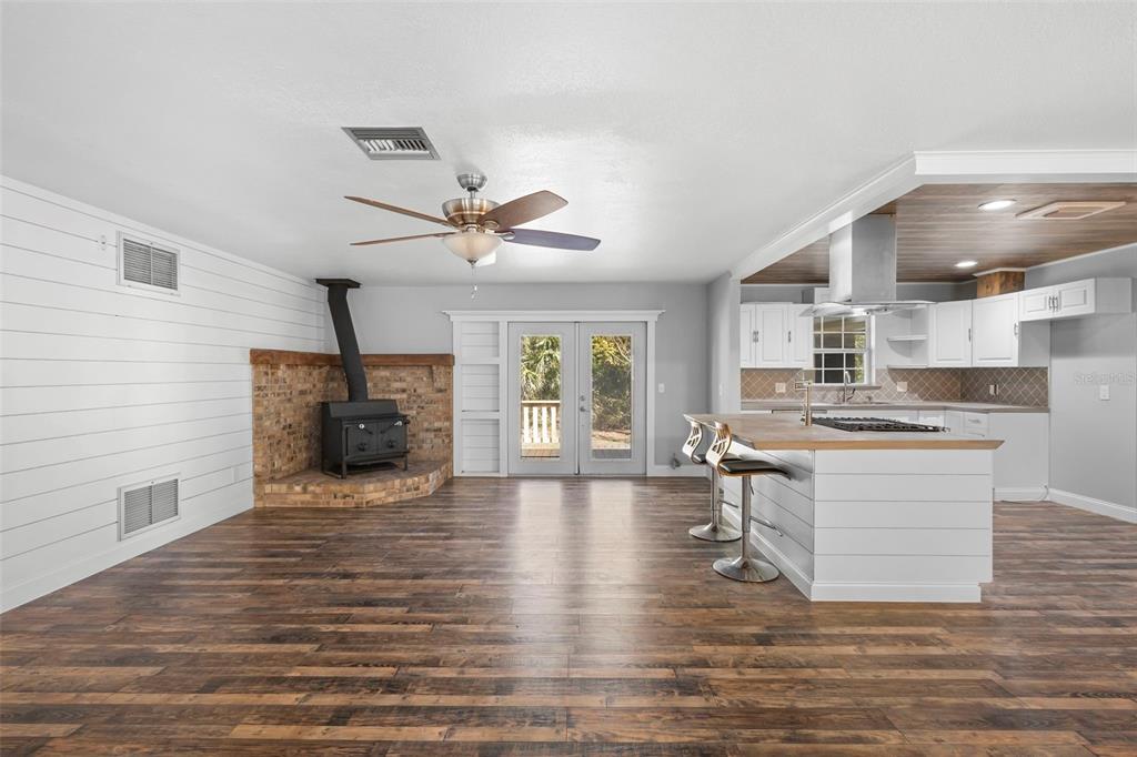 1385 East Taylor Road DeLand, FL 32720 - Photo 10 of 34