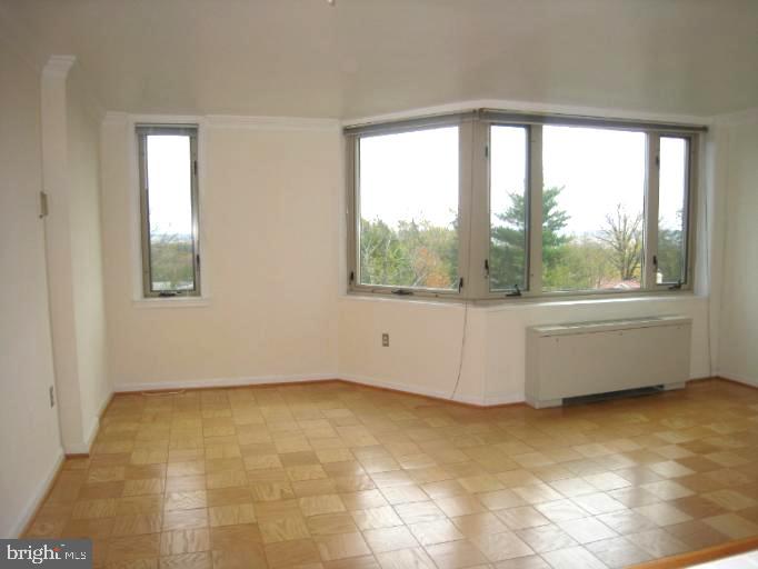 2800 Wisconsin Avenue Northwest, Unit 601 Washington, DC 20007 - Photo 12 of 28 a view of an empty room with a window