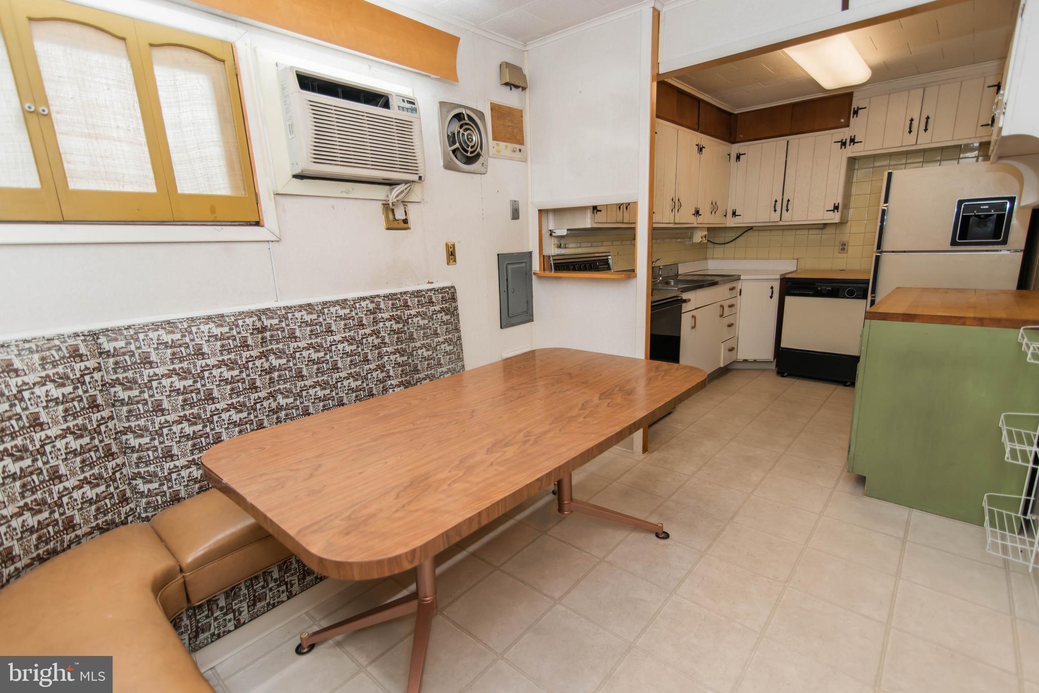55 Margin Road Levittown, PA 19056 - Photo 8 of 36 Gallery Image 8
