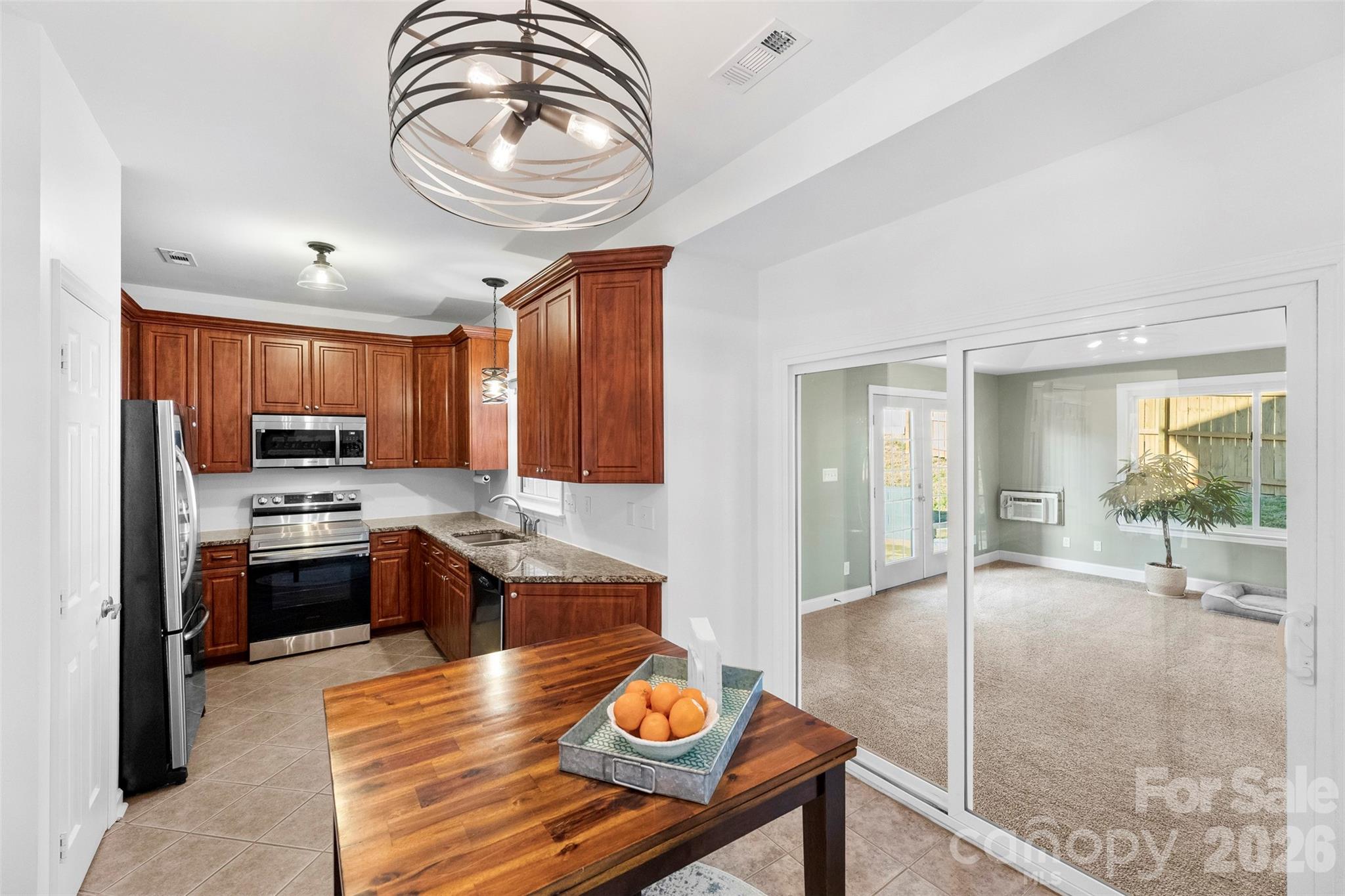 12104 Woodside Falls Road Pineville, NC 28134 - Photo 8 of 36