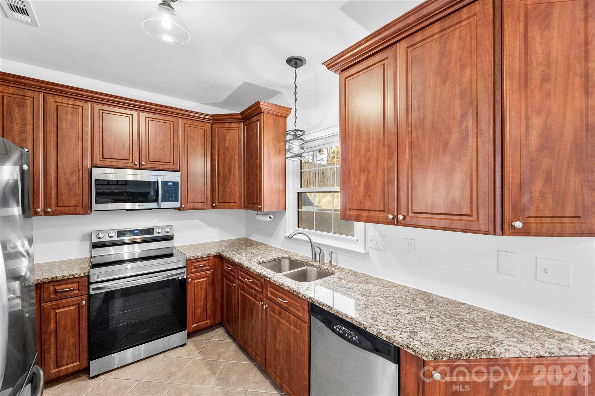 12104 Woodside Falls Road Pineville, NC 28134 - Photo 9 of 36