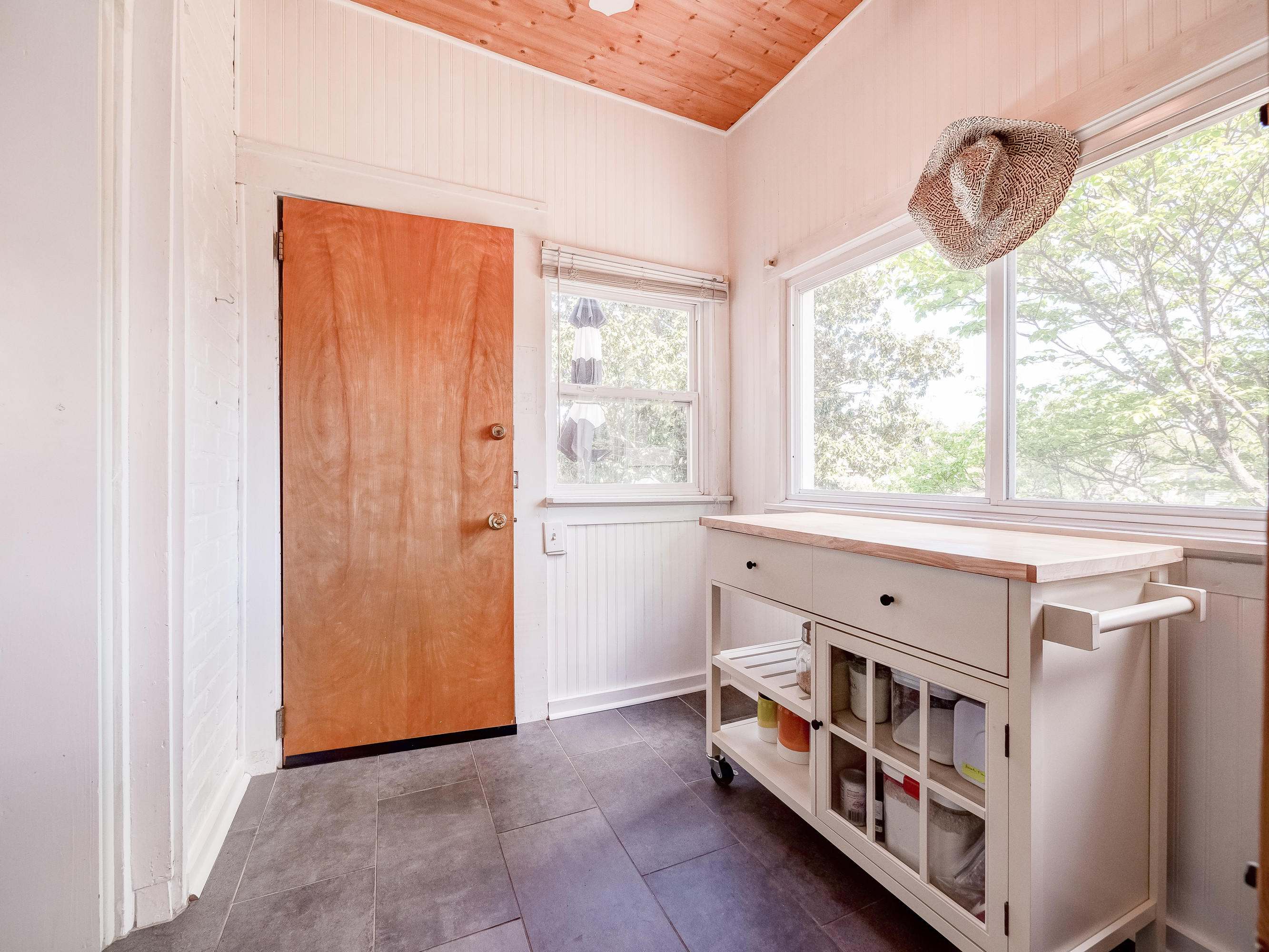 1826 Avon Road Southwest Roanoke, VA 24015 - Photo 24 of 51 18_1826_Avon_Rd_SW18_mls