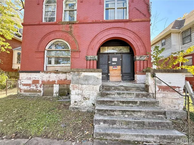 $44,900 | 4762 Labadie Avenue, St. Louis, MO 63115