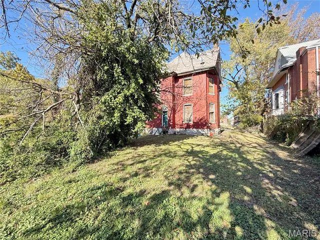 $44,900 | 4762 Labadie Avenue, St. Louis, MO 63115