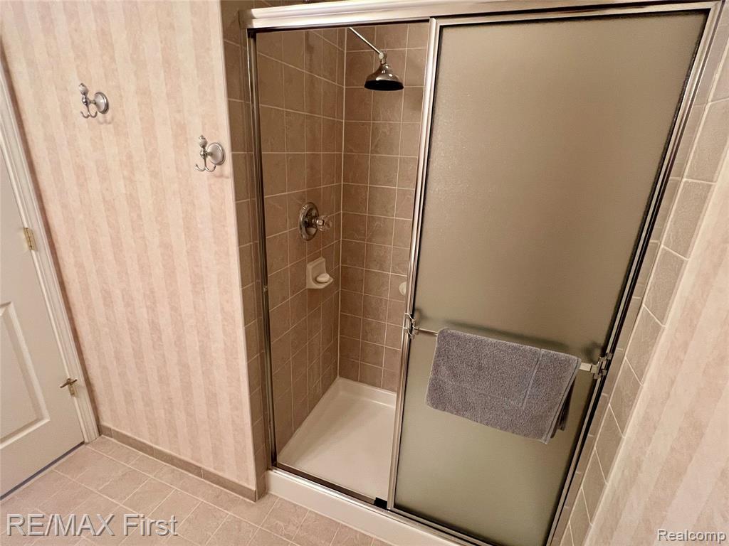46117 Rhodes Drive, Unit 298 Macomb, MI 48044 - Photo 14 of 28 Gallery Image 14