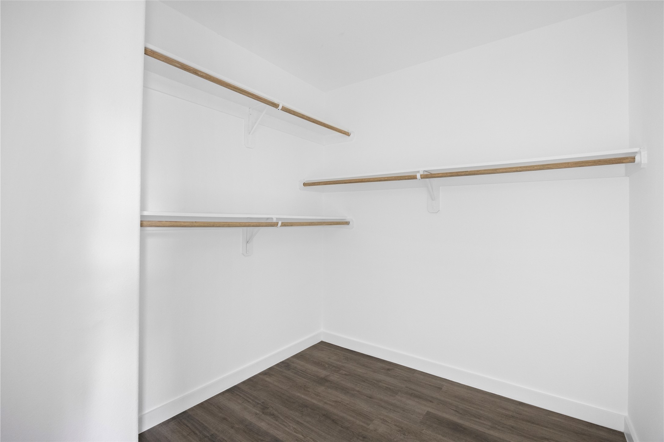 9243 Seeker Street Houston, TX 77028 - Photo 16 of 22 a view of an empty room