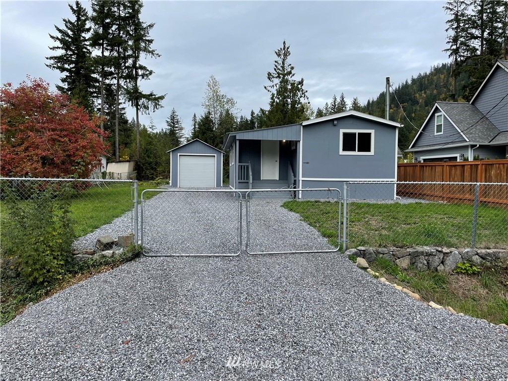 6402 Little Big Horn Road Maple Falls, WA 98266 - Photo 2 of 26 Gallery Image 2